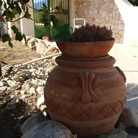 Renzo E Lucia * Sant Isidoro (Sardinia)