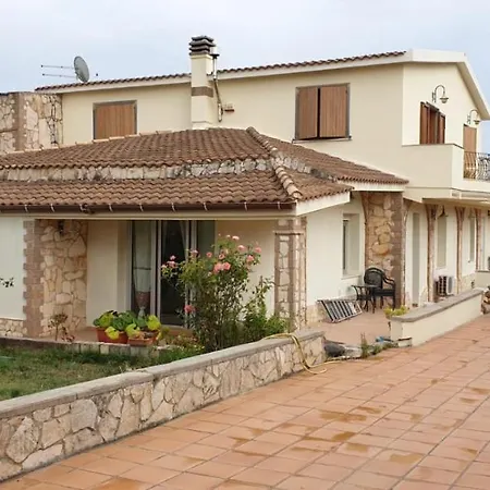 Renzo E Lucia Bed & Breakfast *